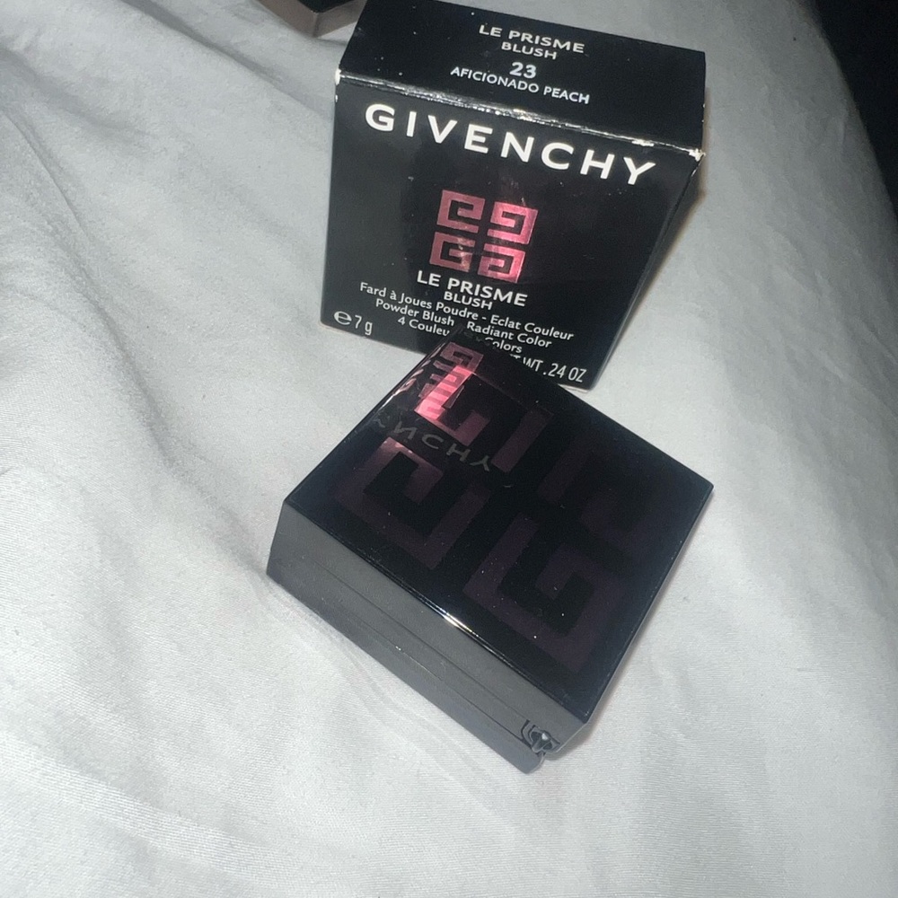 Givenchy Le Prisme Blush Aficionado Peach